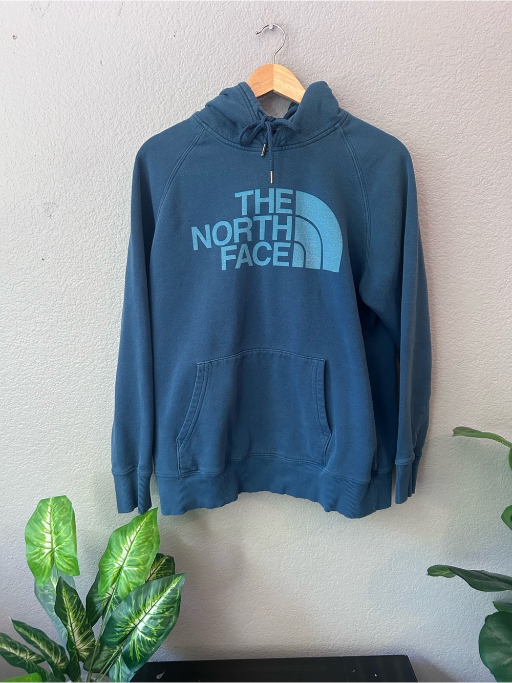 The North Face Teal Pullover Hoodie with Light Blue Logo Size Large